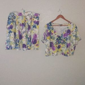 Torrid 2 piece floral skater skirt with crop top